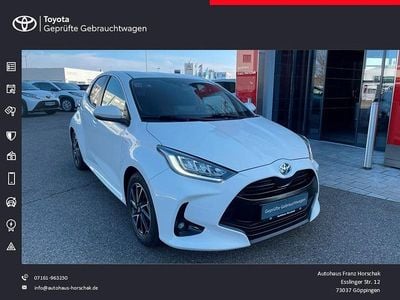 Gebraucht Toyota Yaris Hybrid Team 116 PS (85 kW) 2022 Weiß Limousine