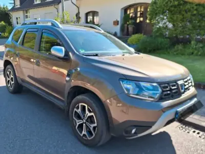 Usata Dacia Duster Prestige 125 CV (91 kW) 2018 Marrone SUV