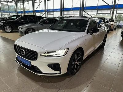 Usado Volvo V60 R-Design 341 HP (250 kW) 2021 Branco Carrinha