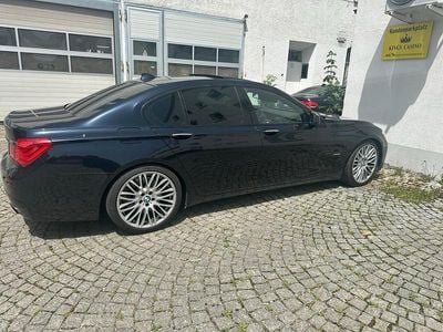 BMW 750