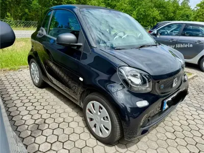 Gebraucht Smart ForTwo Electric Drive 60 kW (82 PS) 2018 Schwarz Coupé