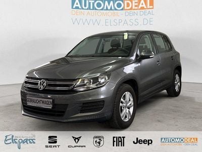 Gebraucht VW Tiguan Trendline 122 PS (89 kW) 2015 Grau SUV