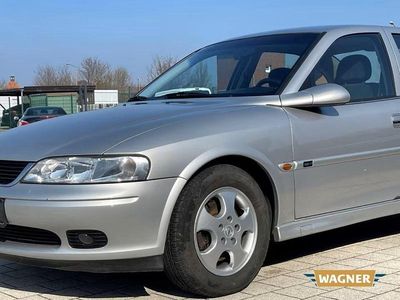 Gebraucht Opel Vectra 115 PS (84 kW) 2000 Silber Kombi