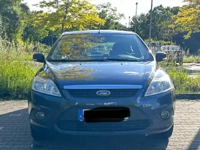 Usado Ford Focus 101 CV (74 kW) 2009 Azul Berlina