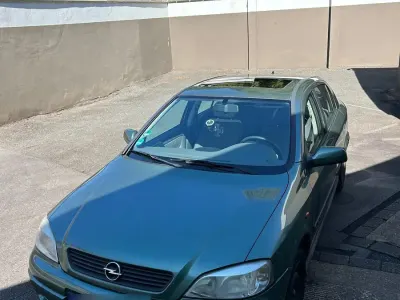Gebraucht Opel Astra 75 PS (55 kW) 1998 Grün Limousine
