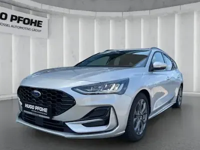 Gebraucht Ford Focus ST-Line 155 PS (114 kW) 2025 Moondust silver metallic Kombi