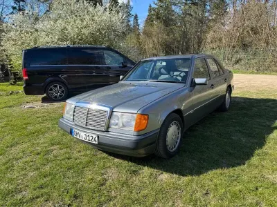 Brugt Mercedes E230 Sportline 132 HK (97 kW) 1990 Grå Sedan