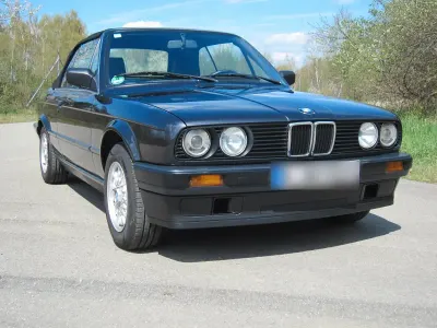 Gebraucht BMW 318 Cabriolet 113 PS (83 kW) 1992 Schwarz Cabrio