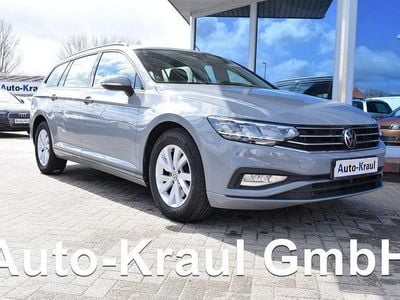Gebraucht VW Passat Conceptline 150 PS (110 kW) 2022 Mondsteingrau Kombi