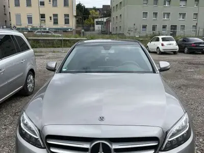 Gebraucht Mercedes C160 129 PS (94 kW) 2019 Grau Coupé