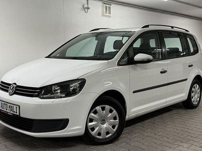 Weiß Gebraucht 2014 VW Touran Trendline Van / Kleinbus | 4.990 € (Guter Preis)