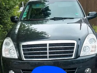 Gebraucht SsangYong Rexton 180 PS (132 kW) 2011 Schwarz SUV