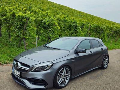 Mercedes A45 AMG