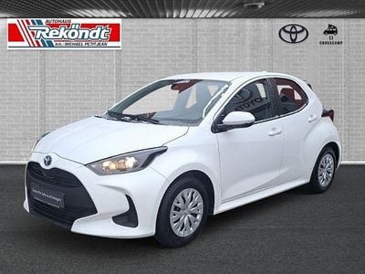 Gebraucht Toyota Yaris Hybrid Comfort 116 PS (85 kW) 2021 Weiß Kleinwagen