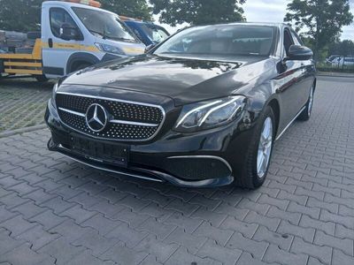 Mercedes E220