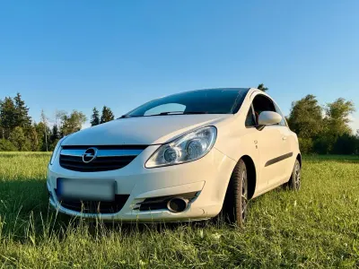 Gebraucht Opel Corsa 51 PS (37 kW) 2010 Weiß Kleinwagen