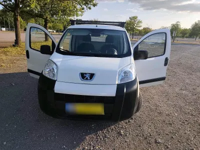 Gebraucht Peugeot Bipper 68 PS (50 kW) 2009 Weiß Van / Kleinbus