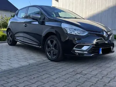 Gebraucht Renault Clio LIMITED 118 PS (86 kW) 2017 Schwarz Limousine