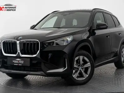 Gebraucht BMW X1 163 PS (119 kW) 2026 Black sapphire metallic SUV