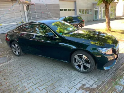 Gebraucht Mercedes E200 184 PS (135 kW) 2018 Grün Coupé