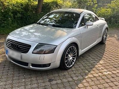 Grau Gebraucht 2001 Audi TT Coupé | 3.000 € (Fairer Preis)