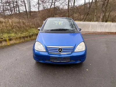 Gebraucht Mercedes A160 60 PS (44 kW) 1999 Blau Kleinwagen