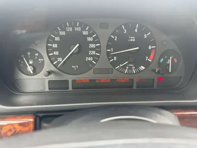 Gebraucht BMW 520 150 PS (110 kW) 1999 Silber Limousine