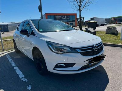 Usata Opel Astra Dynamic 125 CV (91 kW) 2019 Bianco Berlina
