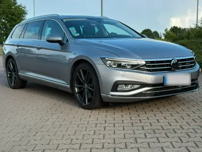 Gebraucht VW Passat 280 PS (205 kW) 2022 Silber Kombi