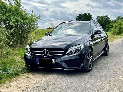 Gebraucht Mercedes 250 AMG line 211 PS (155 kW) 2017 Schwarz Kombi