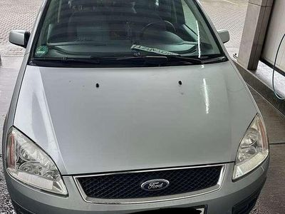 Gebraucht Ford Focus Trend 116 PS (85 kW) 2005 Grau Kombi