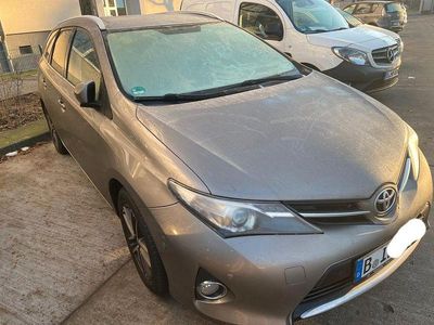 Toyota Auris Touring Sports