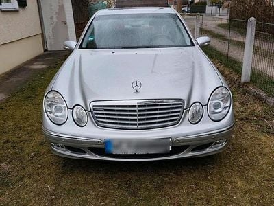 Gebraucht Mercedes E240 177 PS (130 kW) 2003 Silber Limousine