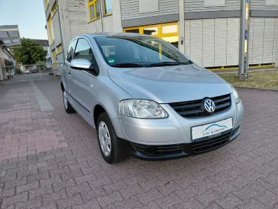 Gebraucht VW Fox 54 PS (39 kW) 2008 Silber Kleinwagen