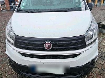 Gebraucht Fiat Talento Basis 145 PS (106 kW) 2018 Weiß Van / Kleinbus