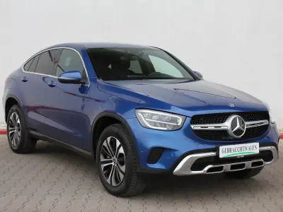 Gebraucht Mercedes GLC300e 320 PS (235 kW) 2022 Spektralblau metalliclack 970u Coupé