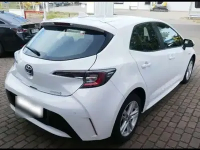 Gebraucht Toyota Corolla Business Edition 98 PS (72 kW) 2020 Weiß Kleinwagen