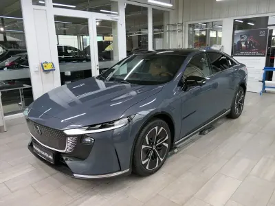 Neu Mazda 6e Takumi-Line 189 kW (258 PS) 2026 Grau Limousine