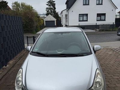 Używany Opel Corsa 80 KM (58 kW) 2007 Srebrny Hatchback