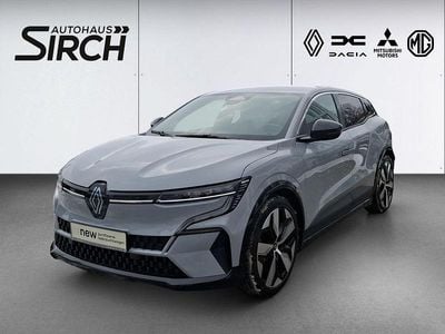 Grau Gebraucht 2022 Renault Megane E-Tech Techno Limousine | 22.990 € (Fairer Preis)
