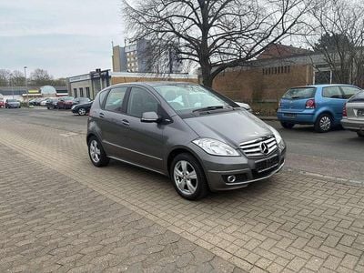 Gebraucht Mercedes A170 116 PS (85 kW) 2009 Mountaingrau  met. Kleinwagen