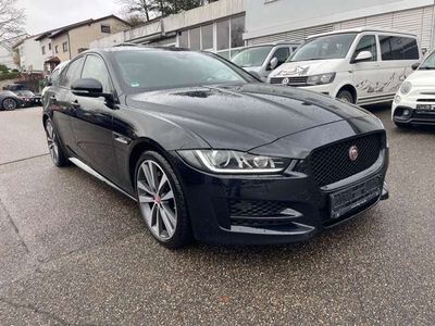 gebraucht Jaguar XE R-Sport *Panoramadach* Black Pack Exterieur *