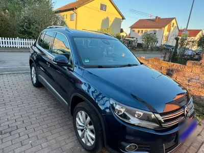 Gebraucht VW Tiguan 140 PS (102 kW) 2012 Blau SUV