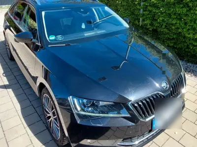 Gebraucht Skoda Superb Style 190 PS (139 kW) 2018 Schwarz Kombi