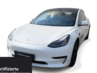 Begagnad Tesla Model 3 RWD 205 kW (279 HK) 2023 Vit Sedan