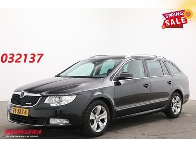 Gebraucht Skoda Superb GreenLine 105 PS (77 kW) 2012 Schwarz Kombi