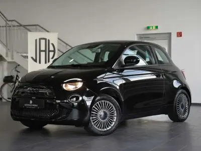 Gebraucht Fiat 500e Icon 86 kW (118 PS) 2022 Schwarz Kleinwagen