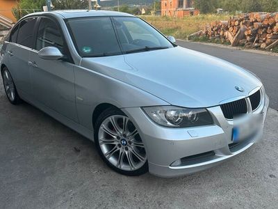 gebraucht BMW 320 i -