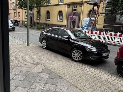 Gebraucht VW Jetta Highline 122 PS (89 kW) 2011 Limousine