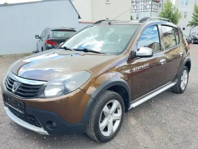 Gebraucht Dacia Sandero Stepway 84 PS (61 kW) 2012 Braun Limousine
